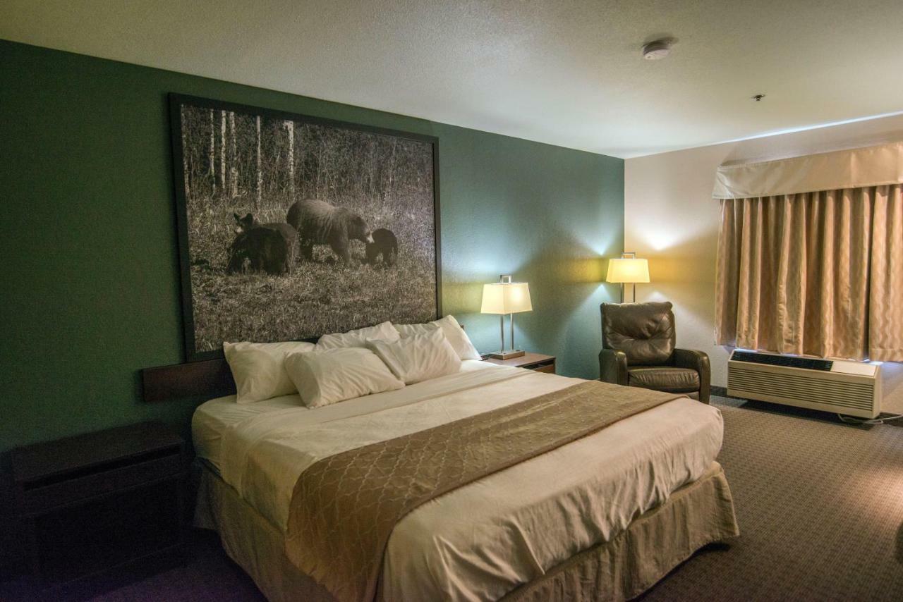 Hotel Super 8 By Wyndham Dauphin Extérieur photo