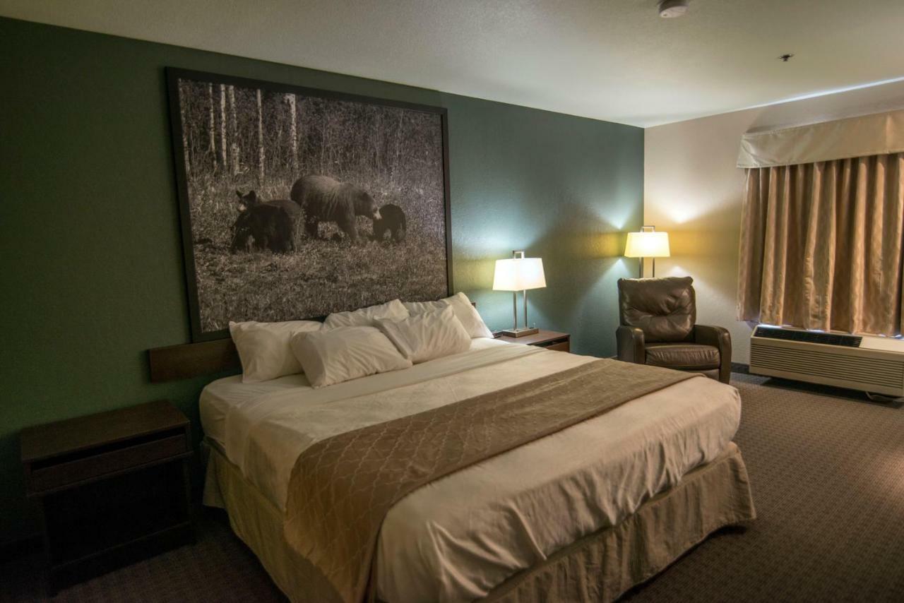 Hotel Super 8 By Wyndham Dauphin Extérieur photo